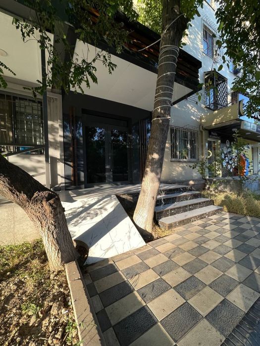 Срочно продается офис с арендатором чиланзар 2 кв 50м2