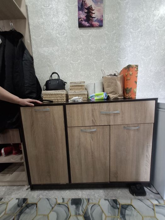 Продам шкаф и камод(обувница)