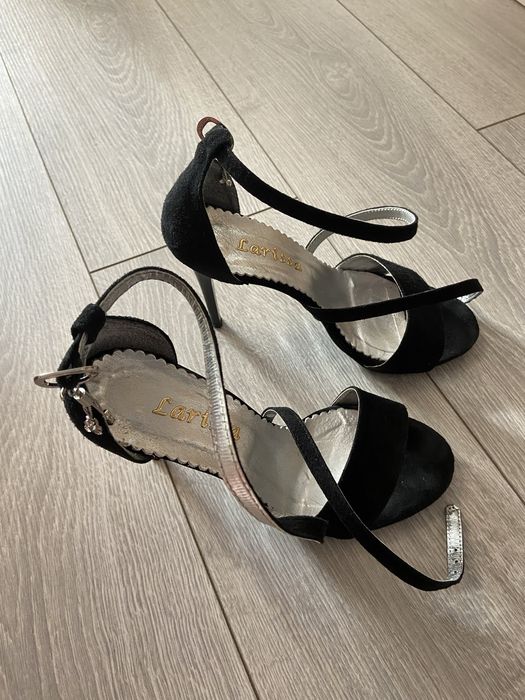 Sandale piele intoarsa marimea 37