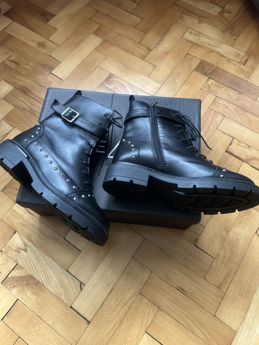 Черни дамски боти от естествена кожа