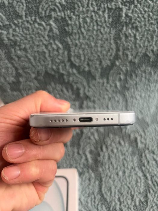 Продам или обменяю Айфон 15