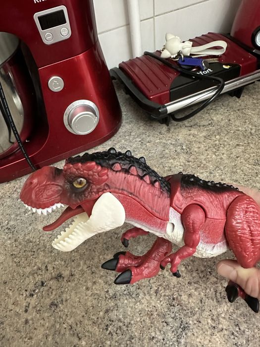 Интероктивный динозавр  новый!!