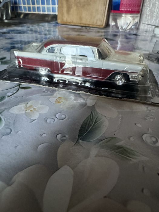 Масштабная модель-копия автомобиля