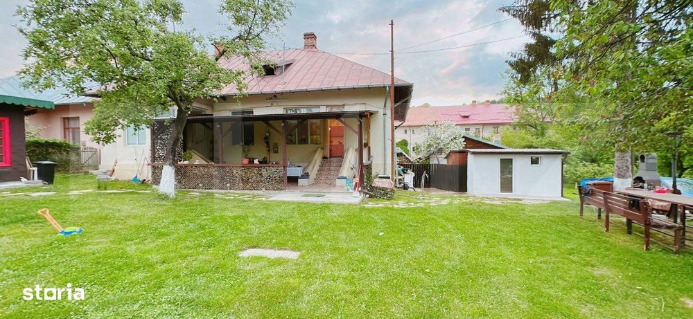 Casa in Moreni (exterior Vest)  si 2000 mp de teren