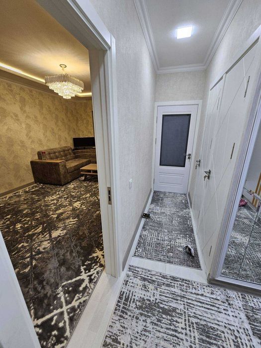 Евро 3 хона сотилади