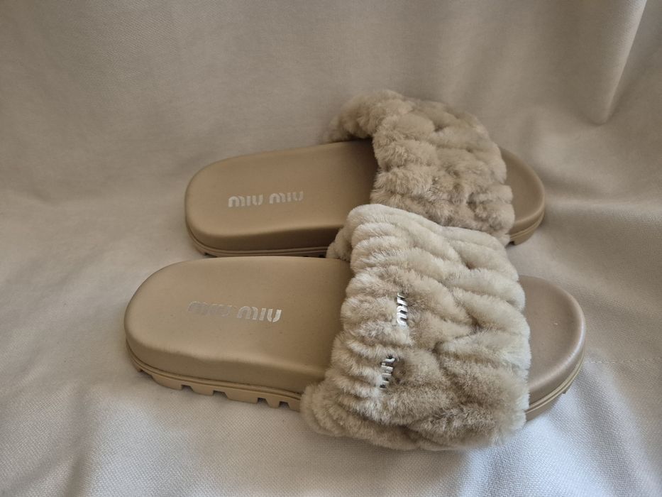 Miu Miu чехли два модела