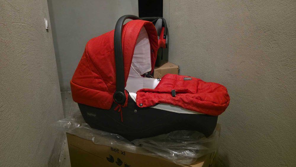 Детска количка Peg Perego 3в1.