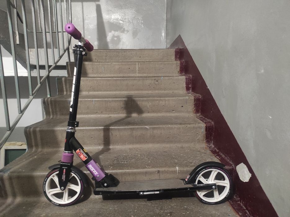 Самокат Roces очень крепкий