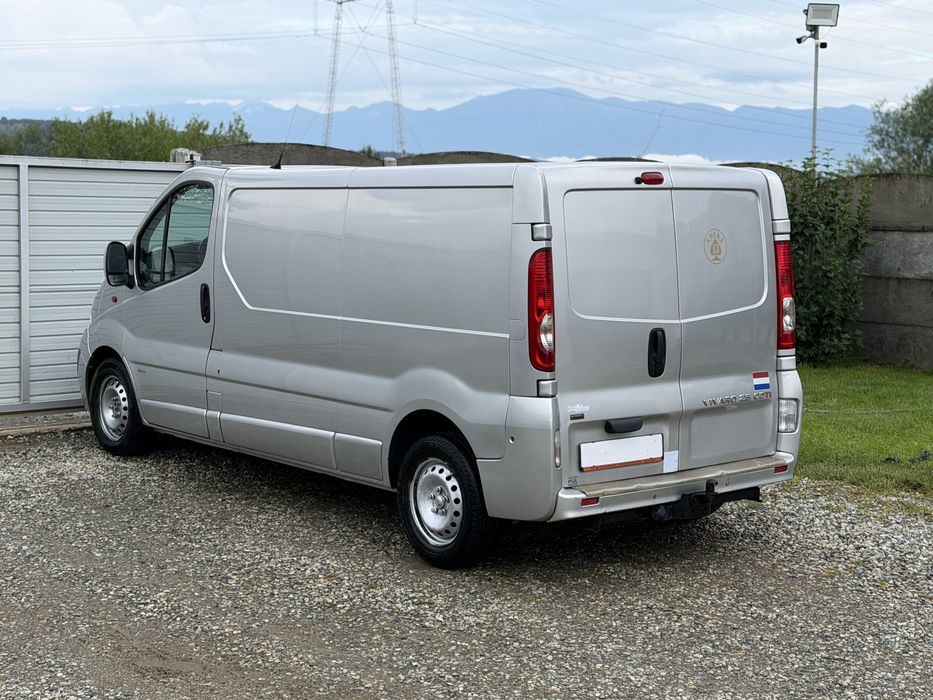 OPEL Vivaro 2010 — imagine 3