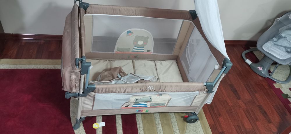 Продаётся 8 в 1 кровать манеж Seedo