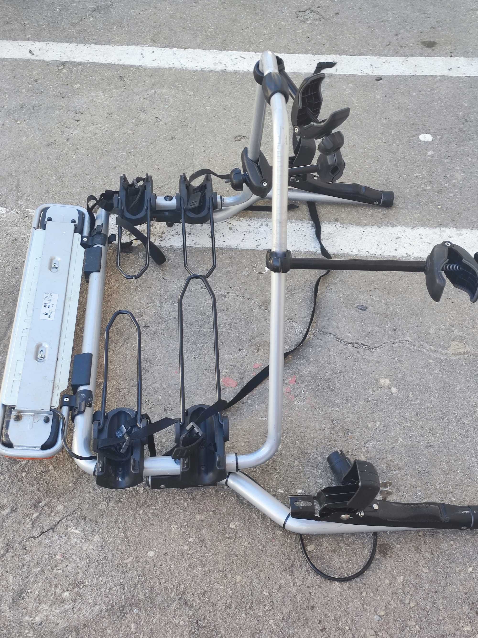 Стойка за колелета РЕНО гр. Добрич Автогара • OLX.bg