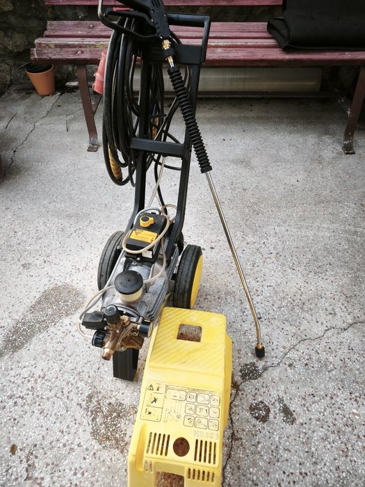 Aparat de spălat cu presiune Karcher HD890