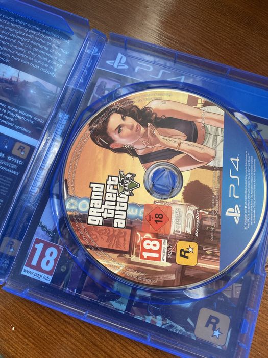 Продавам GTA 5 за PS4!