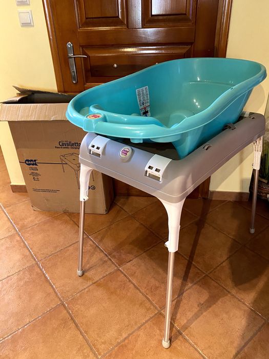 Стойка за корито и корито ОК Baby,ваничка за бебе с термометър