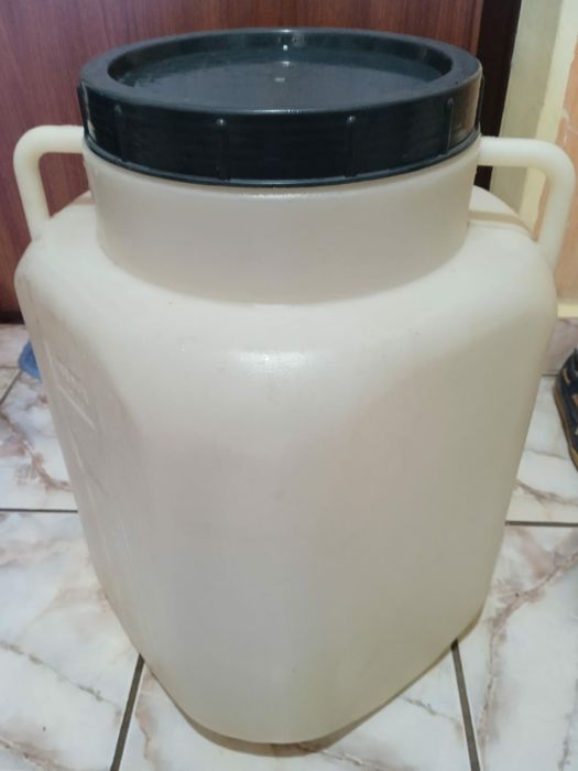 Vand butoaie pentru varza