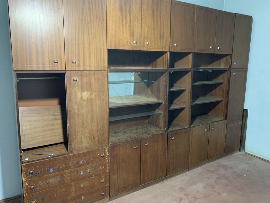 Mebel sotiladi 2.40x3.60 razmerda