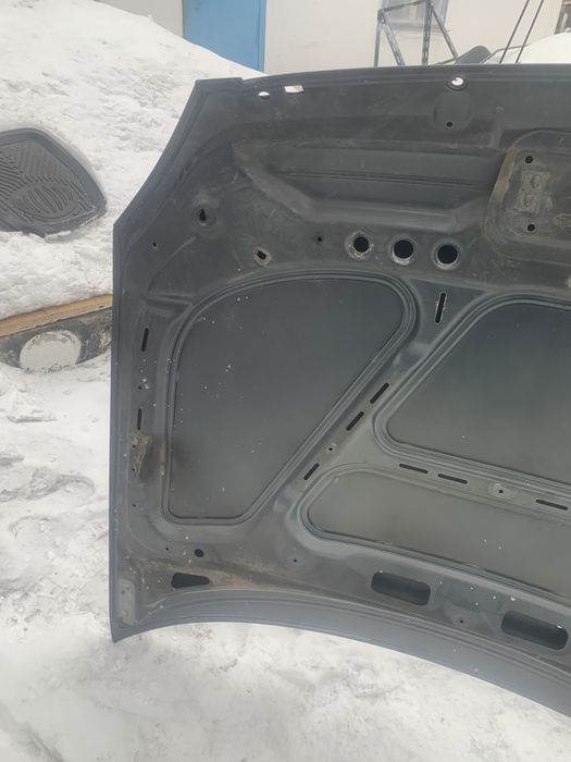 Продам капот на приору