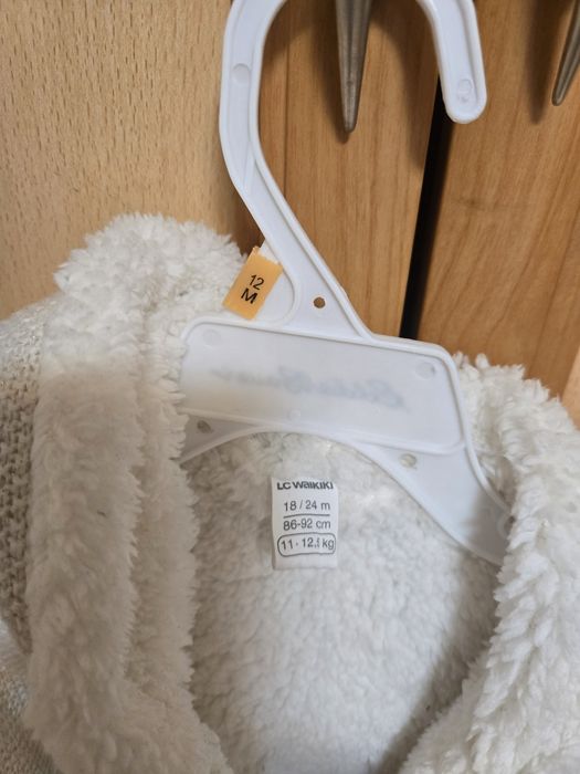 Палтененце за момиче 18-24 месеца.