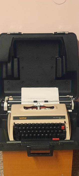 Mașină de scris Brother de luxe 1613 impecabilă