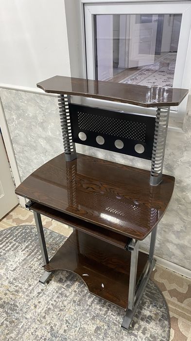 Компьтерный стол