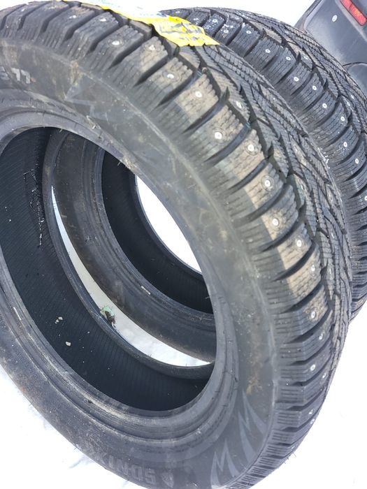 Продам срочно 2 шины 245/55Р19