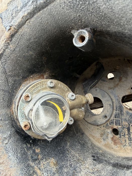 Продам 2 газовых балона. По 20к