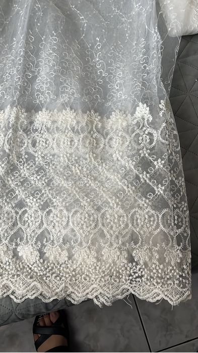 Perdea  ,3 metri lungime /2,50 inaltime ,cu resansa cusuta