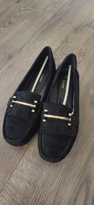 Нови мокасини 37