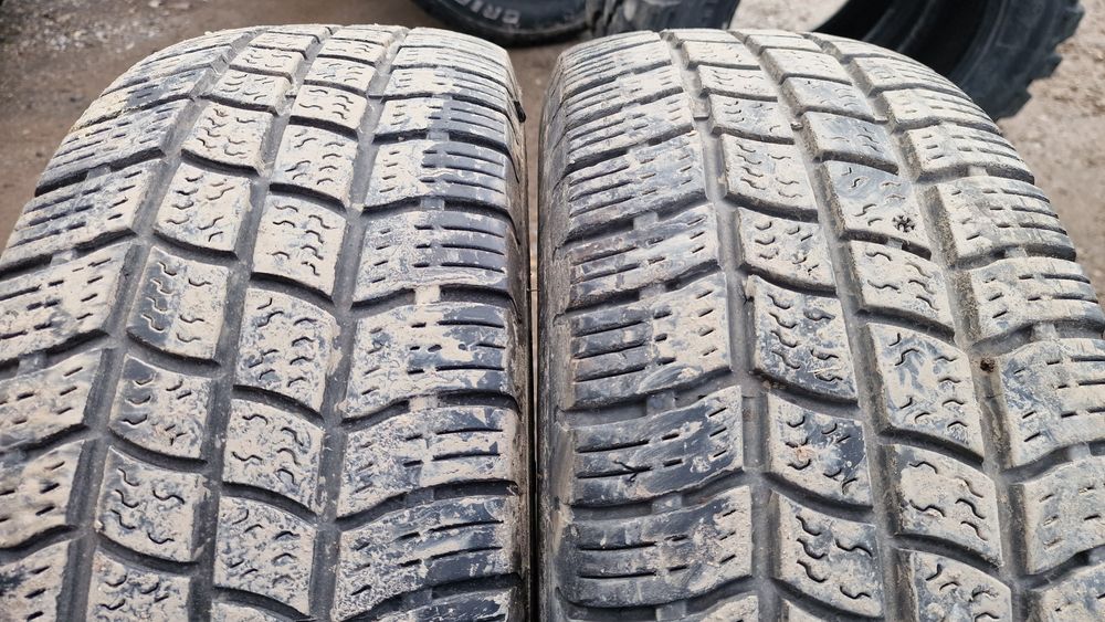 Anvelope 225/65R16C marca Vredestein, DOT 2022,M +S