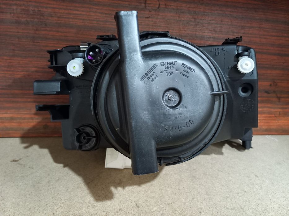 Фары Ауди 100 С4