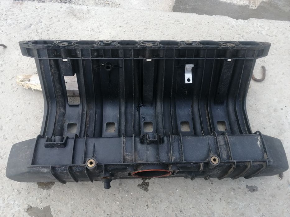 Продается впускной коллектор bmw е36, е34 м50b20