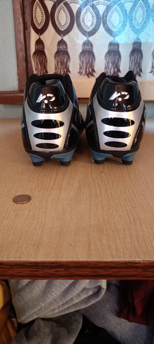 Бутонки за футбол Ponies