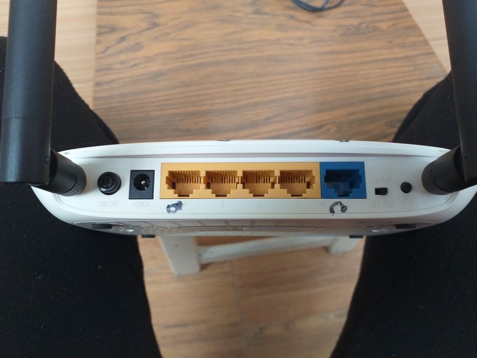 Router tp-link TL-WR841ND