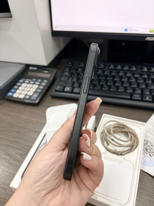 iPhone 15 128 ГБ идеальное состояние