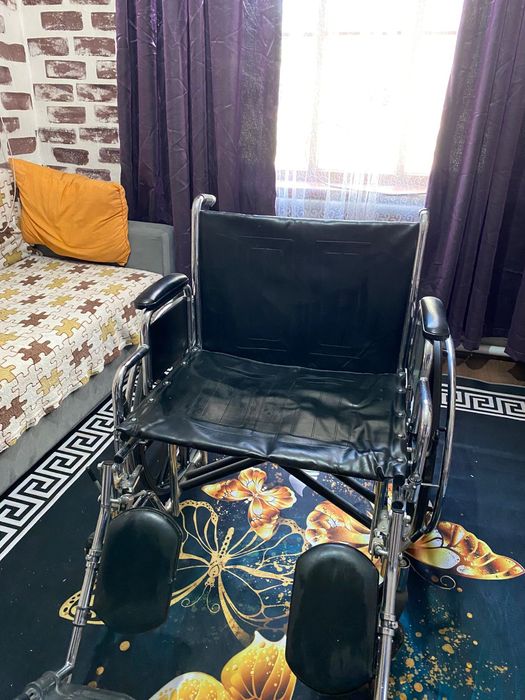 Инвалидная коляска