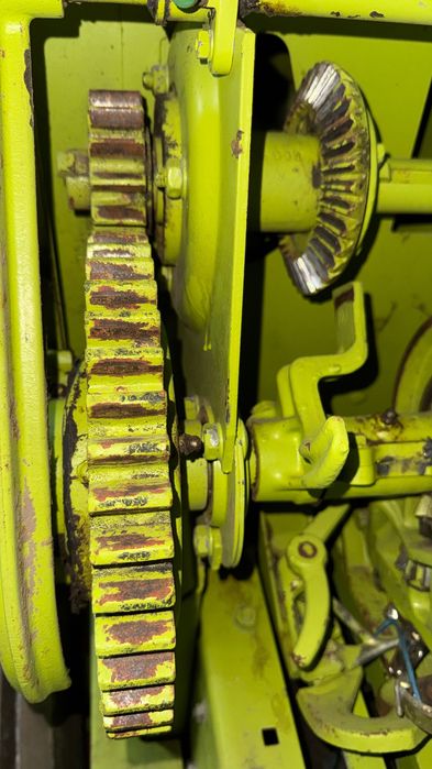 Claas markant 65 Presse Belarus, Case Puma, John Deere