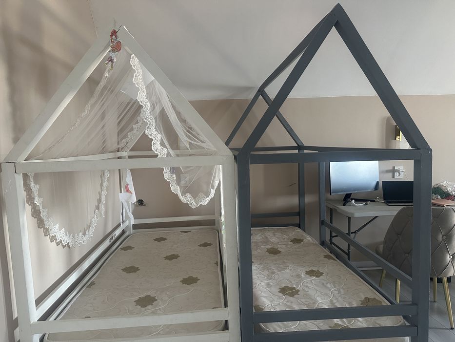 Кровать детская деревянная