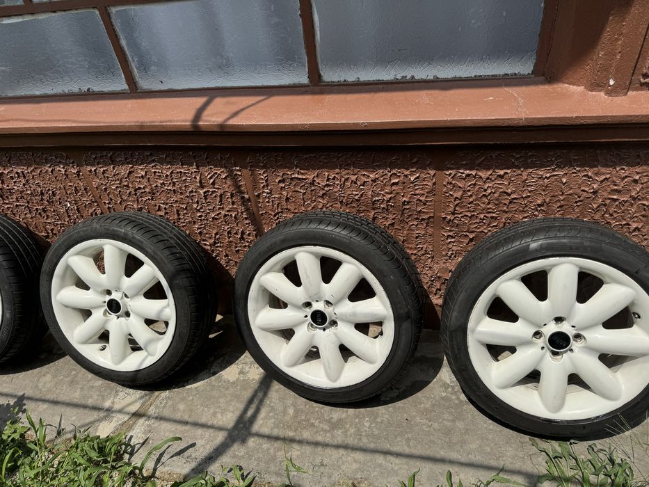Vand jenti 17 mini cooper