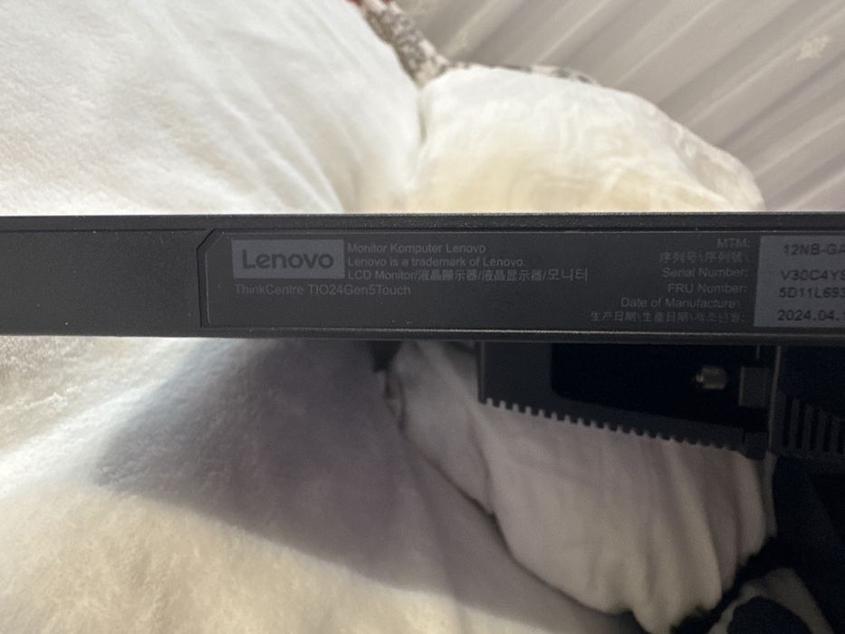 Monitor Touchscreen Lanovo ThinkCenter + unitate 12gen ThinkCenter