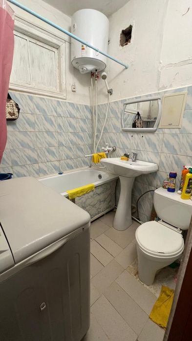 Продаётся 2-комнатная по Козыбаева 35