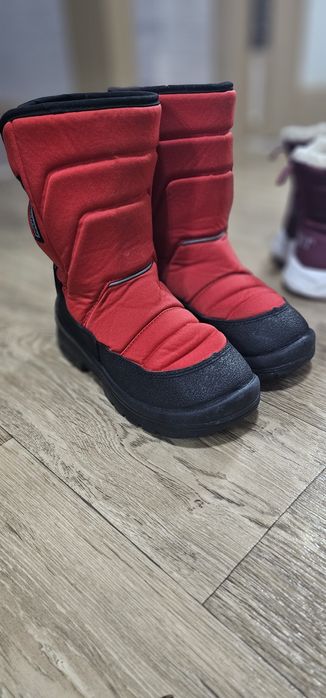 Продаю зимние детские ботинки