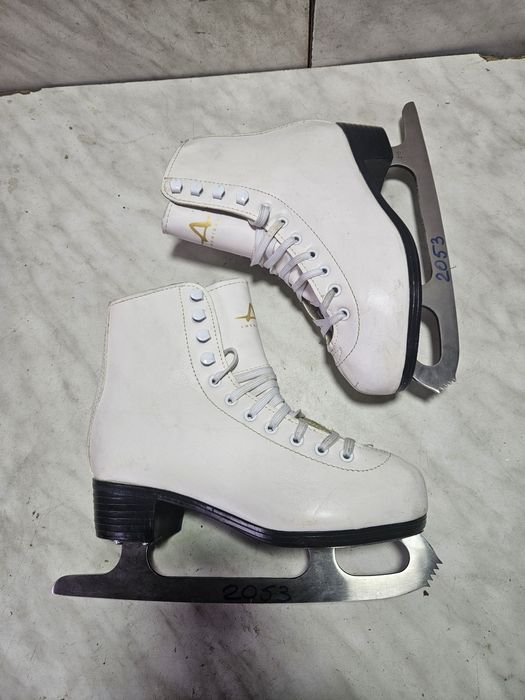 Patine 2053 gheata patinaj artistic American  marime eu 34  ( 22  cm)