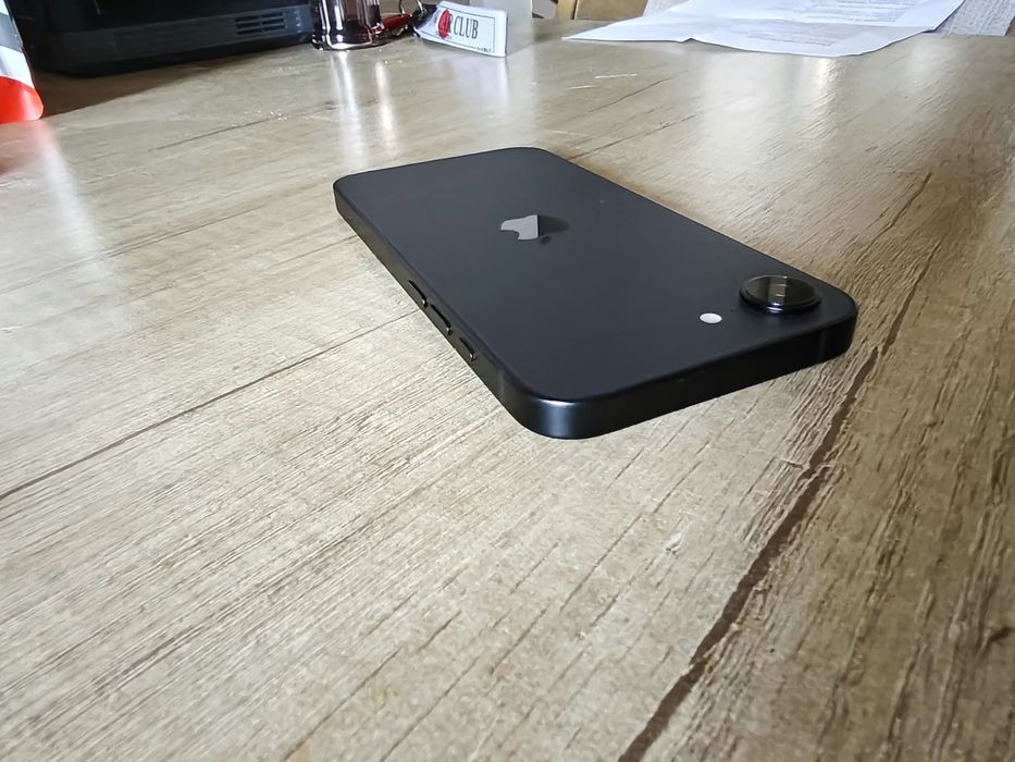 iPhone 16e 128GB