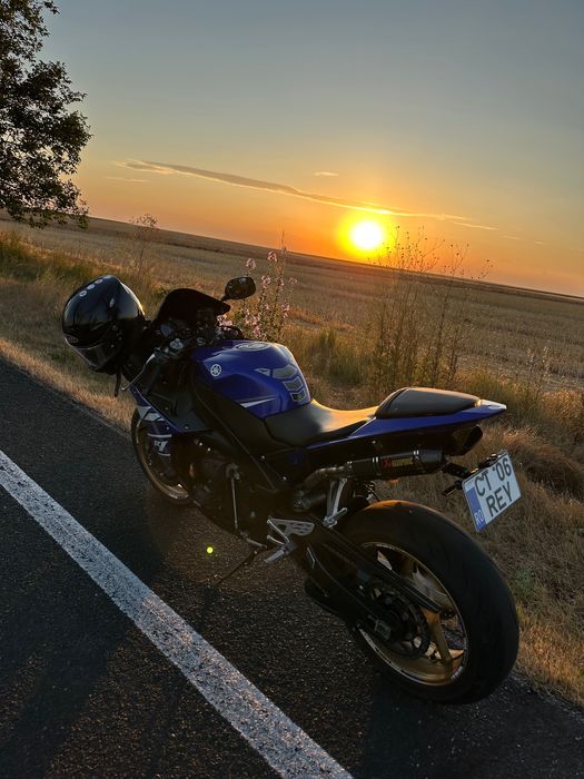 Vând Yamaha r1 bing bang