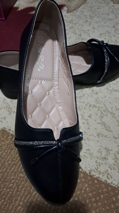 Продаются женские туфли 41