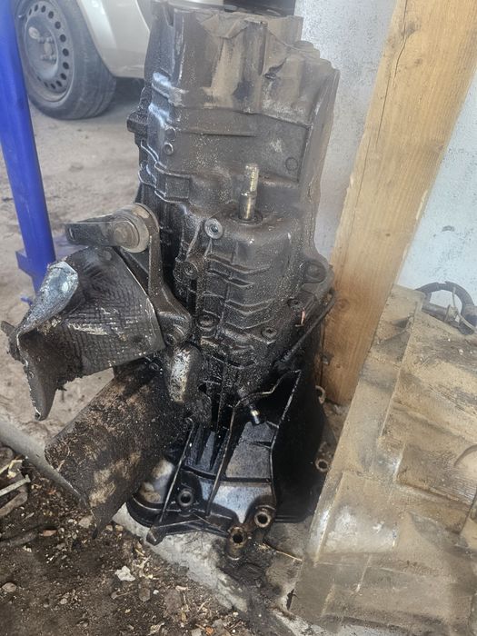 Cutie De Viteze Vw Passat B5, B5.5 1996-2005 1.8 Benzina 5 Plus 1 Manu