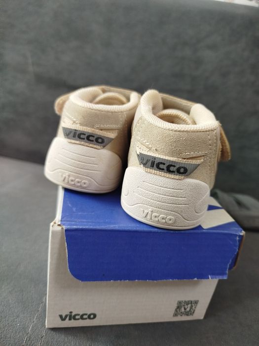 Продам ботиночки Vicco