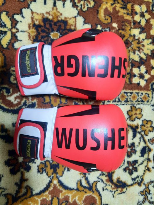 Боксёрский перчатки