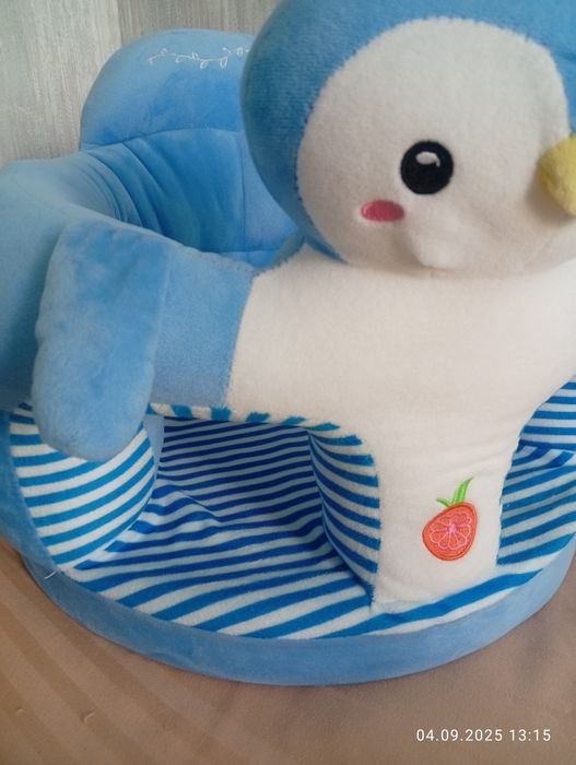 Новое детское кресло для кормления.