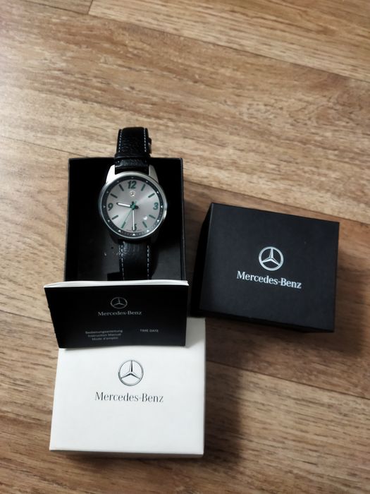 Продам оригинальные часы Мерседес.